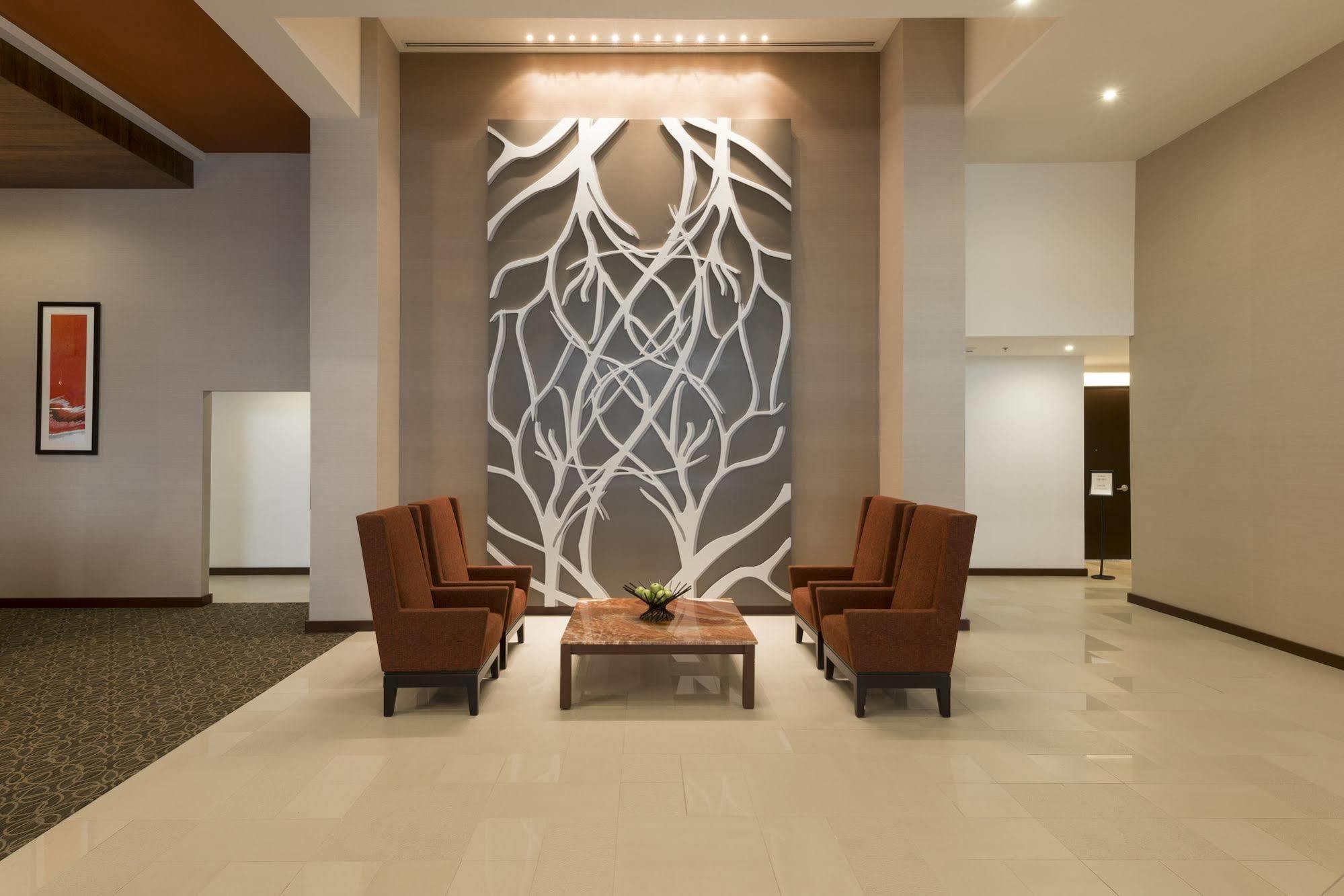 Courtyard By Marriott Ciudad Del Carmen Campeche Hotel Exterior photo